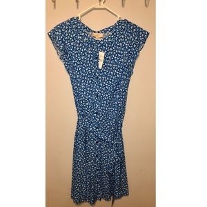 NWT LOFT dress. Cap sleeve. Button up w/ tie waist